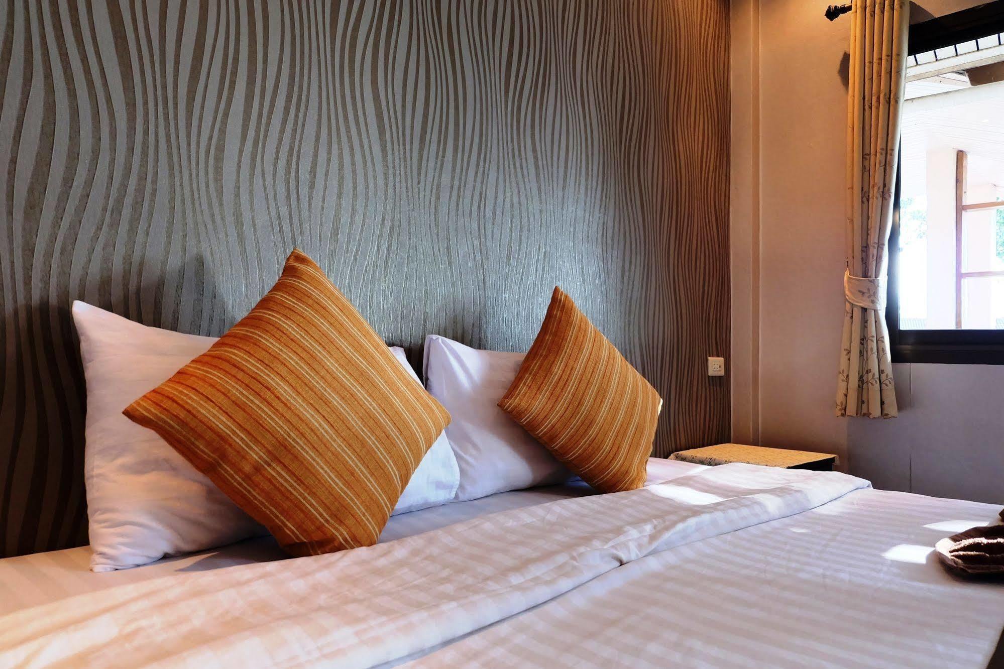 Green Bay Samed Resort Koh Samet Bagian luar foto